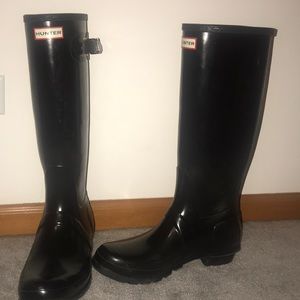 Black hunter rain boots